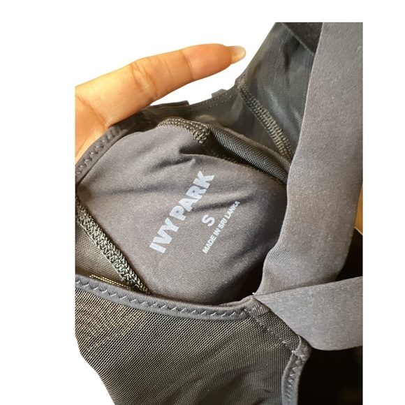 IVY PARK Black Workout Tank in Sz S - Picture 3 of 4
